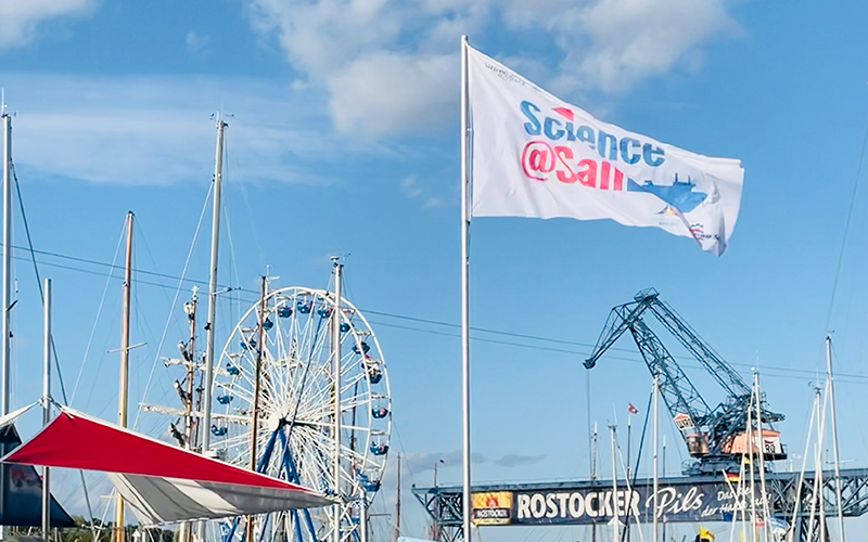 Ostseeforschung's tweet photo. Für #Kurzentschlossene: Heute Abend, 8.8., gibt es eine spannende Wissenschaftsveranstaltung mit @Ostseeforschung-Beteiligung auf der Science@Sail der @unirostock: Um 19 Uhr startet die Podiumsdiskussion zur Zukunft des Ostseezuflusses #Warnow. Alle Infos: https://t.co/Hc3mulgnWR https://t.co/9GKTsCNWoX