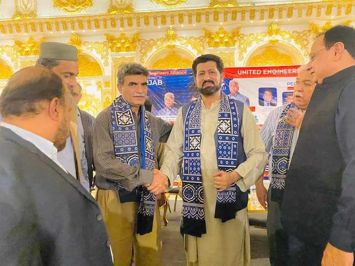 Faraznoonsdp's tweet photo. چیئرمین سرائیکستان ڈیموکریٹک پارٹی رانا محمد فراز نون کا پاکستان انجینئرنگ کونسل کے امیدوار انجینئر سید اشفاق حسین شاہ اور انکے پورے پینل کی حمائت کا اعلان ۰
#pecelections2024 #PEC #RanaFarazNoonSDP #SDP #SDPupdates. https://t.co/MaXS3czemr
