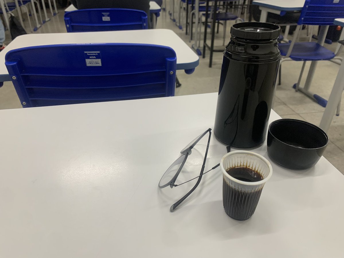 zavanoc's tweet photo. meu material na faculdade 🙏🏻 https://t.co/YXuNXExqY9