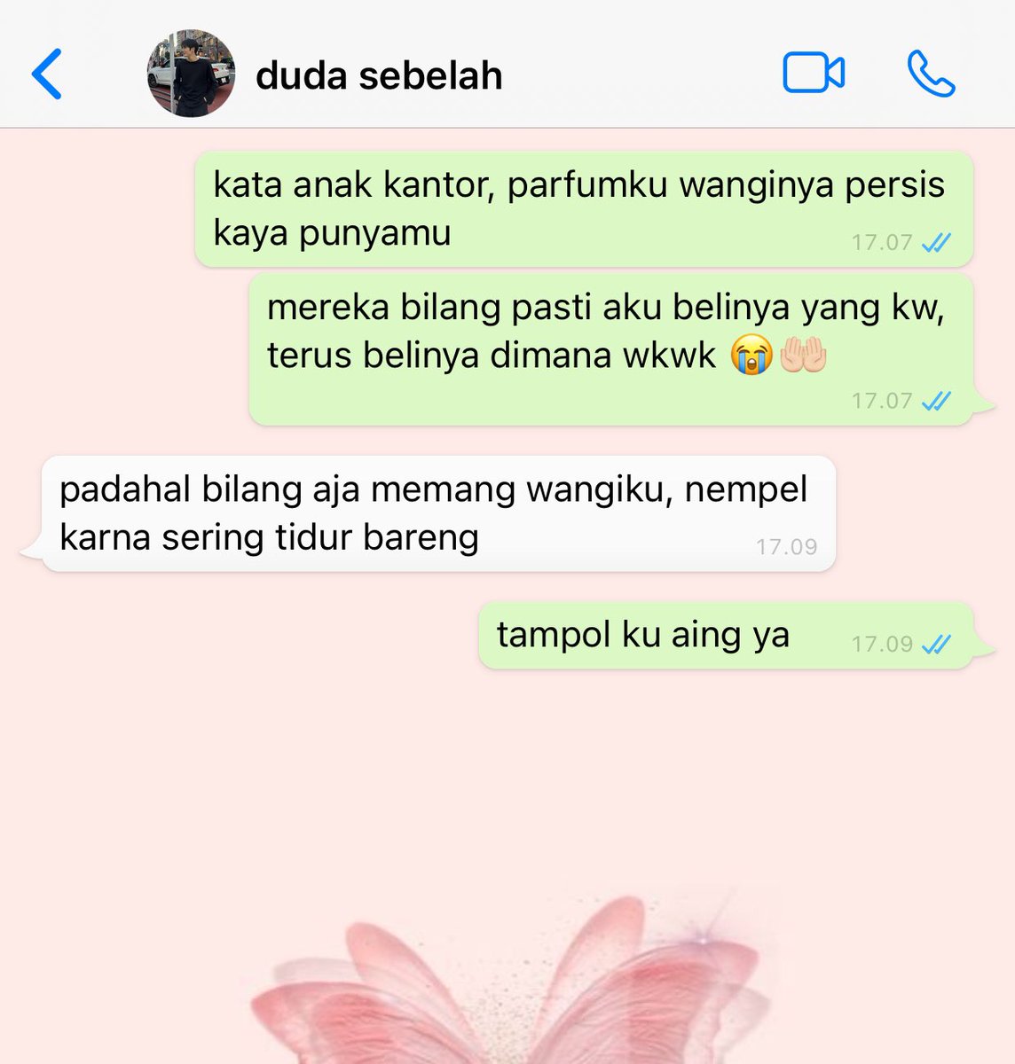 frownyswan's tweet photo. ; gatau mau kasih judul apa

jaehyun few tweets au
frownyswan 🦢 https://t.co/ClFQ6NzwtB