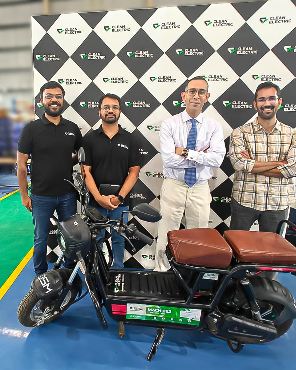 OSMobility_IN's tweet photo. Omega Seiki Mobility, in collaboration with Pune-based startup Clean Electric, is set to revolutionize the two-wheeler market with the world’s fastest charging EV. Stay tuned for more exciting updates!
#onesmartmove #osmobility #electricvehicles #sustainable #greenefuture #mopido https://t.co/qMztqZlgmu