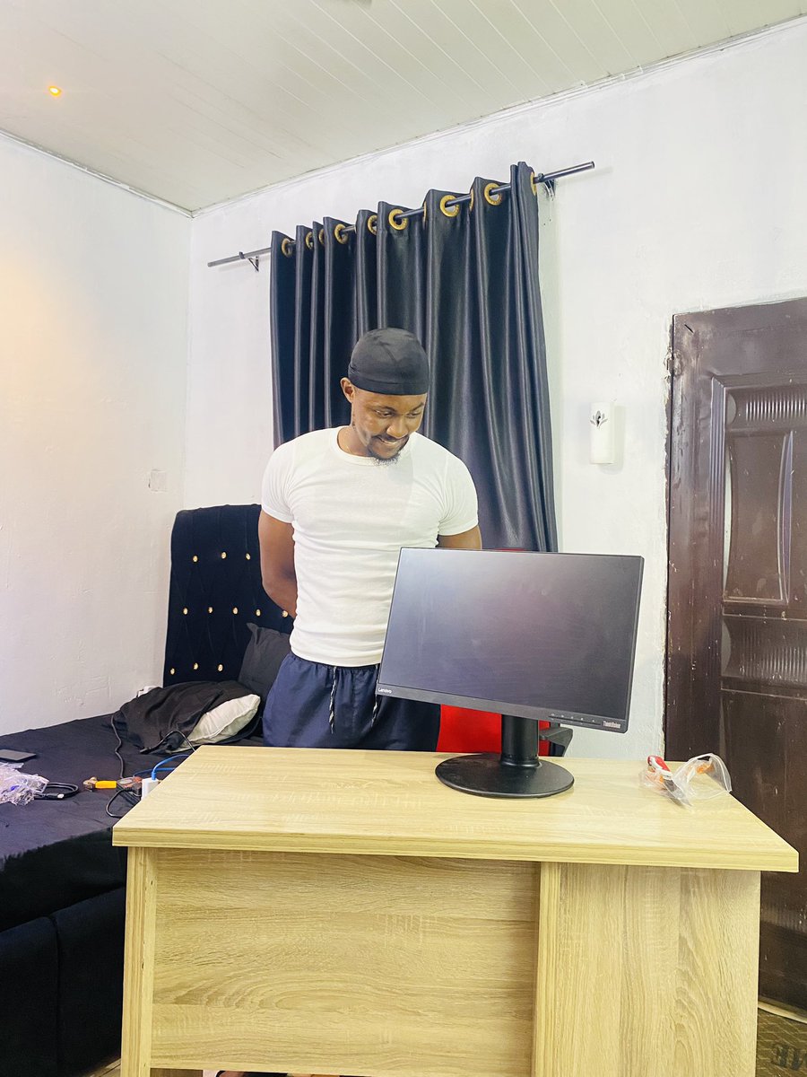 egbokavictory_'s tweet photo. The first time I earned a significant amount from my skill, I spent 80% of it improving my work space. 

I didn’t care about foodstuffs. I had an empty house. But I just wanted a space comfortable enough to keep doing what I do. 

Look at where we are today.

And take this from me—

“If you ever have to choose between buying a laptop or eating, buy that laptop, because it will grow you something enough to not only feed you, but give you a better life.”