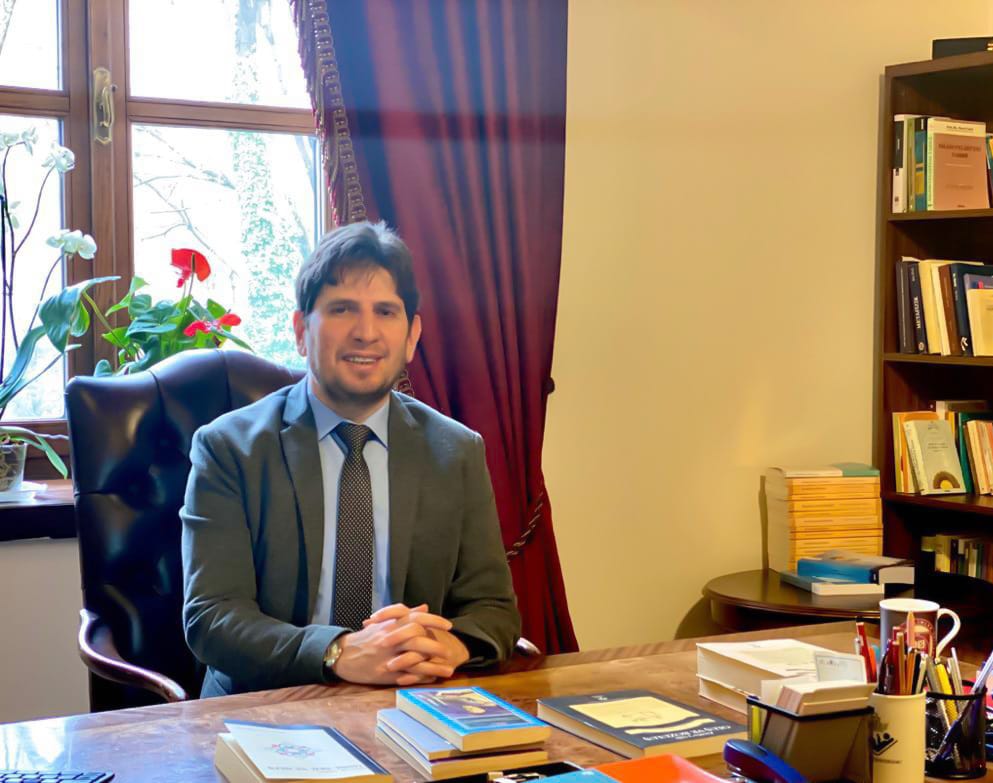 asbunun_sesi's tweet photo. Sayın Rektörümüz Prof. Dr. Musa Kazım Arıcan @aricankazim, sizden bizler için çok kıymetli olan Doç. Dr. Mehmet Murat Karakaya hocamızın görevine iade edilmesini rica ediyoruz.

Saygılarımızla...

ASBÜ İlahiyat Fakültesi Öğrencileri
@ASBUedu @asbu_ilahiyat https://t.co/oFDLD1UZ8d