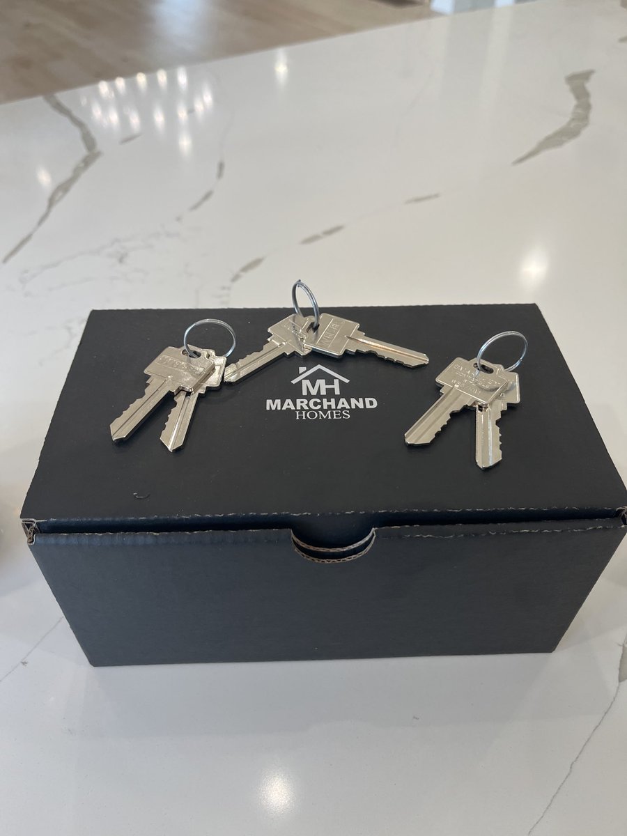 gillis batherson tweet media