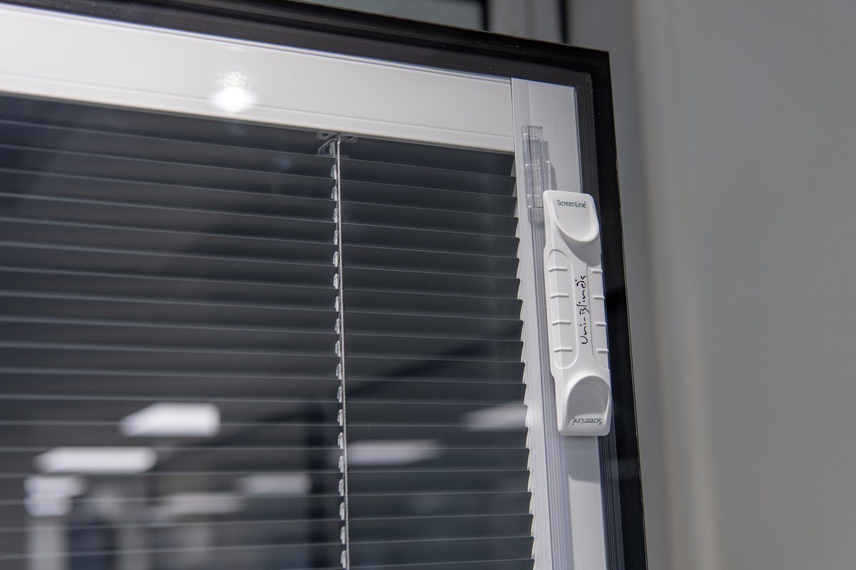 MorleyGlassGlaz's tweet image. As the only UK supplier offering #ScreenLine blinds in anthracite grey, slate grey, agate grey, and black we have the widest range of integral blind colours available for customers who want a neutral, ultra-modern look. 

morleyglass.co.uk