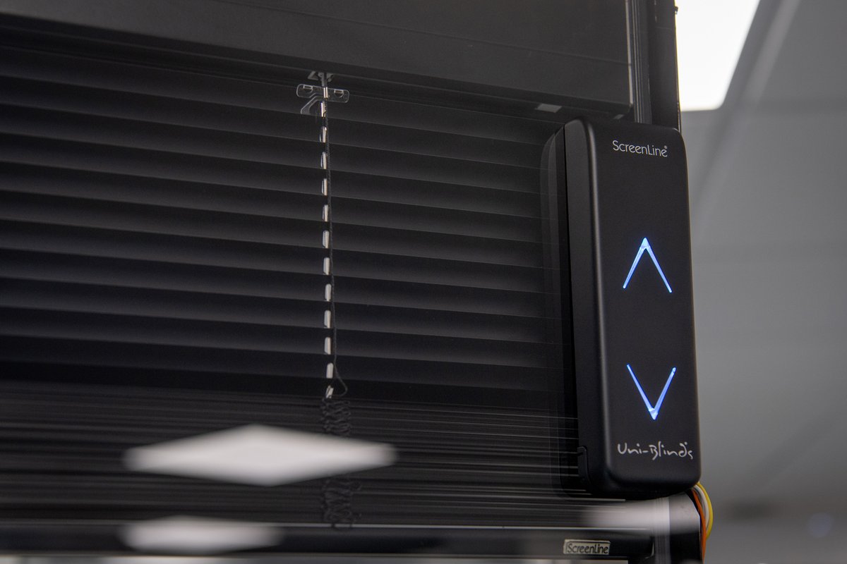 MorleyGlassGlaz's tweet image. As the only UK supplier offering #ScreenLine blinds in anthracite grey, slate grey, agate grey, and black we have the widest range of integral blind colours available for customers who want a neutral, ultra-modern look. 

morleyglass.co.uk