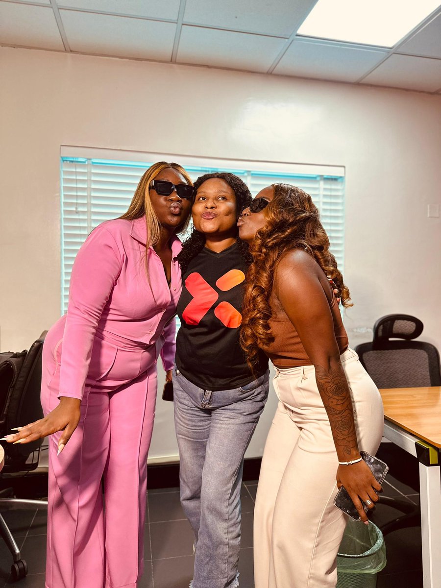 thedamigold's tweet photo. An amazing time meeting with the team at @ShowmaxNG today!
Thank you so much for the love ❤️❤️
#bbnaija2024 #showmaxnaija #chefgold #teamtami https://t.co/nZLhDoLpn9
