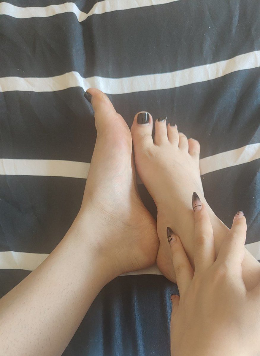 Dea__Marte's tweet photo. So che muori dalla voglia di avere questi piedini in bocca
Presto arriverà un video a tema piedini su https://t.co/xV5tAgp8k4 👣💦 Seguimi su: https://t.co/qfTIQHomgE https://t.co/rRXK5PmsoK https://t.co/sVkzpN2Puf Sennò scrivimi sul mio tg @alicedeamarte o su WhatsApp 3515309083 https://t.co/tLf4lcXB3Y