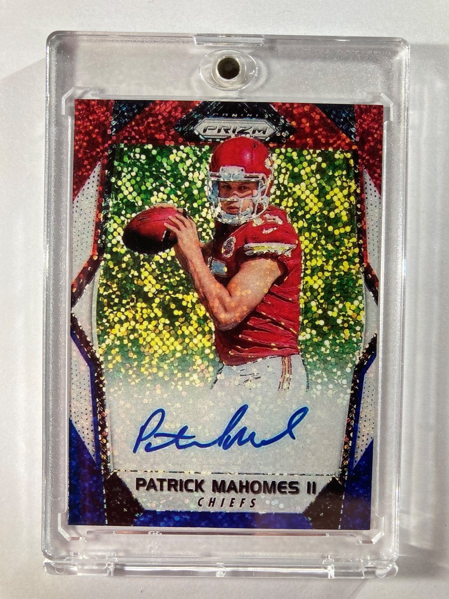 1218Sports's tweet image. 🎁Appreciation Day Giveaway🎁

Winner Announced Monday

🔥Patrick Mahomes Red, White &amp;amp; Blue Glitter Prizm Auto Facsimile

To enter
1. Follow
2. Retweet
3. Like