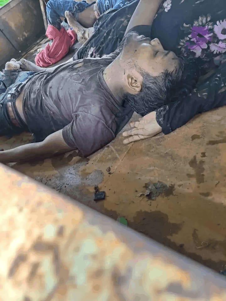 SRsuhelrana's tweet photo. At this devastating moment in Maungdaw and Buthidaung in Myanmar Arakan state, Rohingya people need your time and efforts to help them in many ways.
#SaveRohingya
#SaveRohingyaMuslim
#Savemaungdaw https://t.co/IF9noI8IbJ