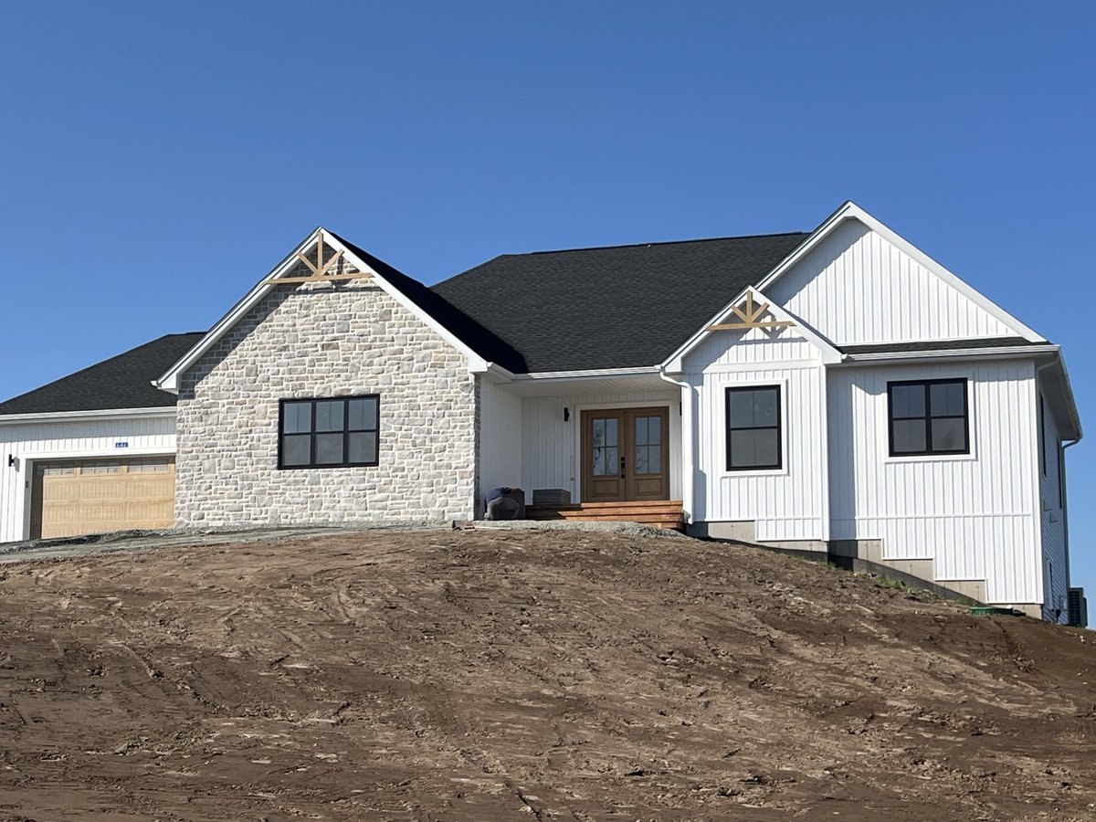 gillis batherson tweet media