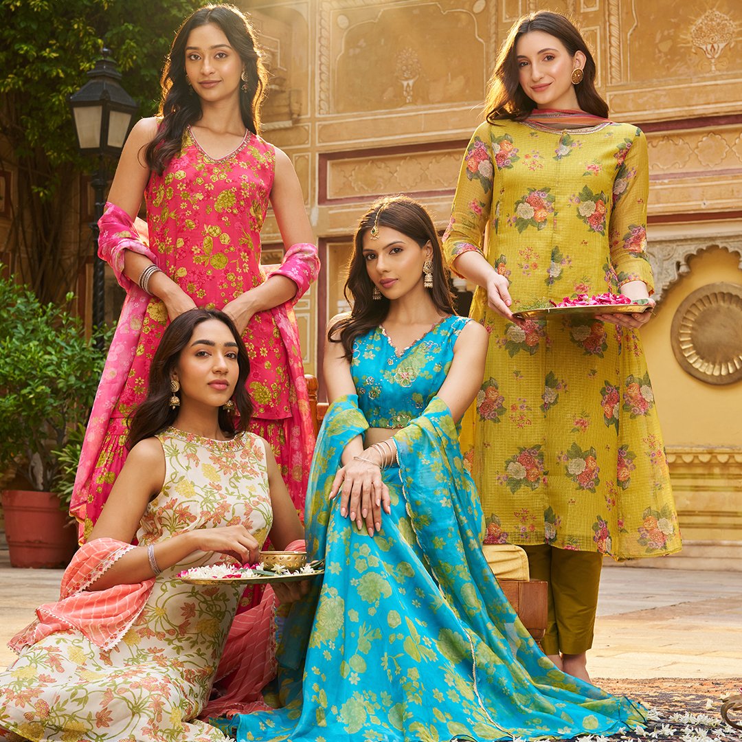 WforWoman's tweet photo. Celebrate the eternal bond in style. β¨
Delve into the vibrant world of fashion this Raksha Bandhan with our new festive collection.
Link: https://t.co/P233hIECSd
#Rakhi #WforWoman #FestiveSeason #RakshaBandhan #festivecollection #rakhicollection #sequinnedoutfit #NewCollection https://t.co/I62w3MTq5b
