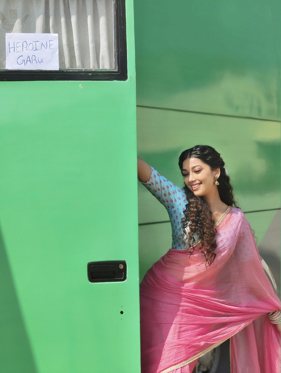 DiganganaS's tweet photo. Thank you for the love for #ShivamBhaje … Very heart warming and I’m very very grateful🙏🏻❤️ https://t.co/6K6fuwMJ5n