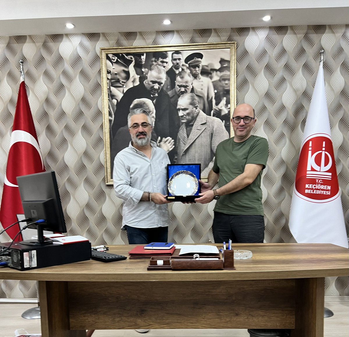 MehmetAAygun's tweet photo. @ATOkurumsal Meclis Üyesi, Kardeşim @FatihCaliskan06 ziyaretime geldi.  
Hoş sohbeti ve istişareleri için kendisine teşekkür ediyorum. https://t.co/tj8zhPWxoq
