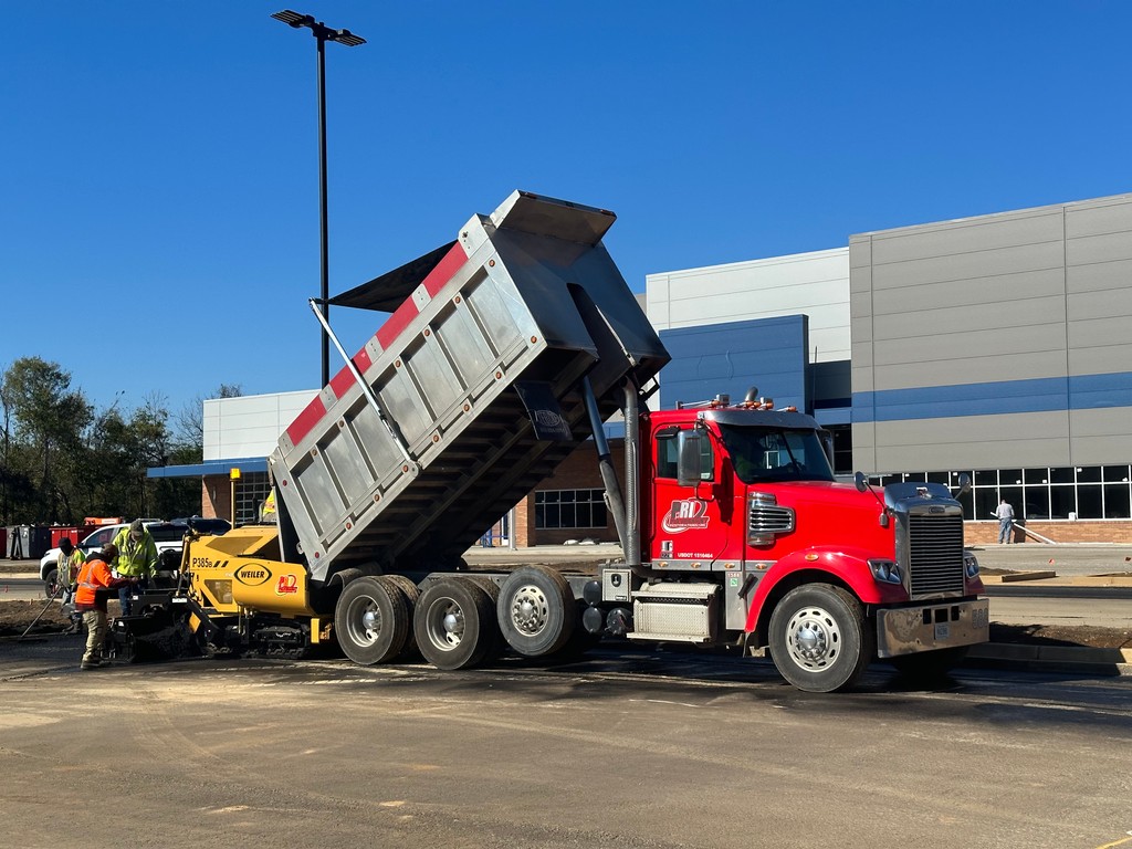 gotpotholestn's tweet photo. The unwavering support we receive from our logistics team literally helps keep our projects, along with the customers we serve, moving daily. Thankful for the professionalism which is exhibited daily by each of these drivers.
#workwithPRI #logistics #teamworkmakesthedreamwork https://t.co/w7lMjM2m8t