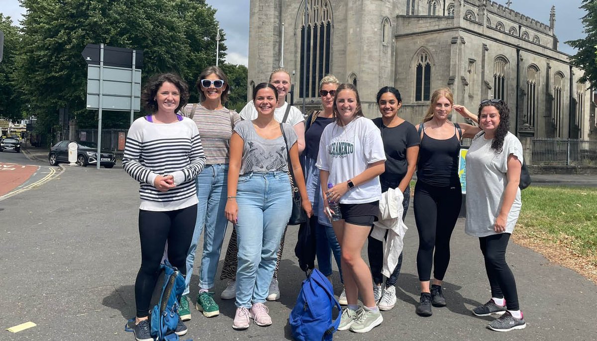 Recently, our Diversity &amp; Inclusion Manager, Katie Corbett, joined forces with several <a href="/WiP_SW/">Women in Property SW</a> members and volunteered at the <a href="/inHopeBristol/">inHope.</a> Women's shelter. Spring of Hope offers support and refuge to vulnerable and homeless women in Bristol.

#volunteering