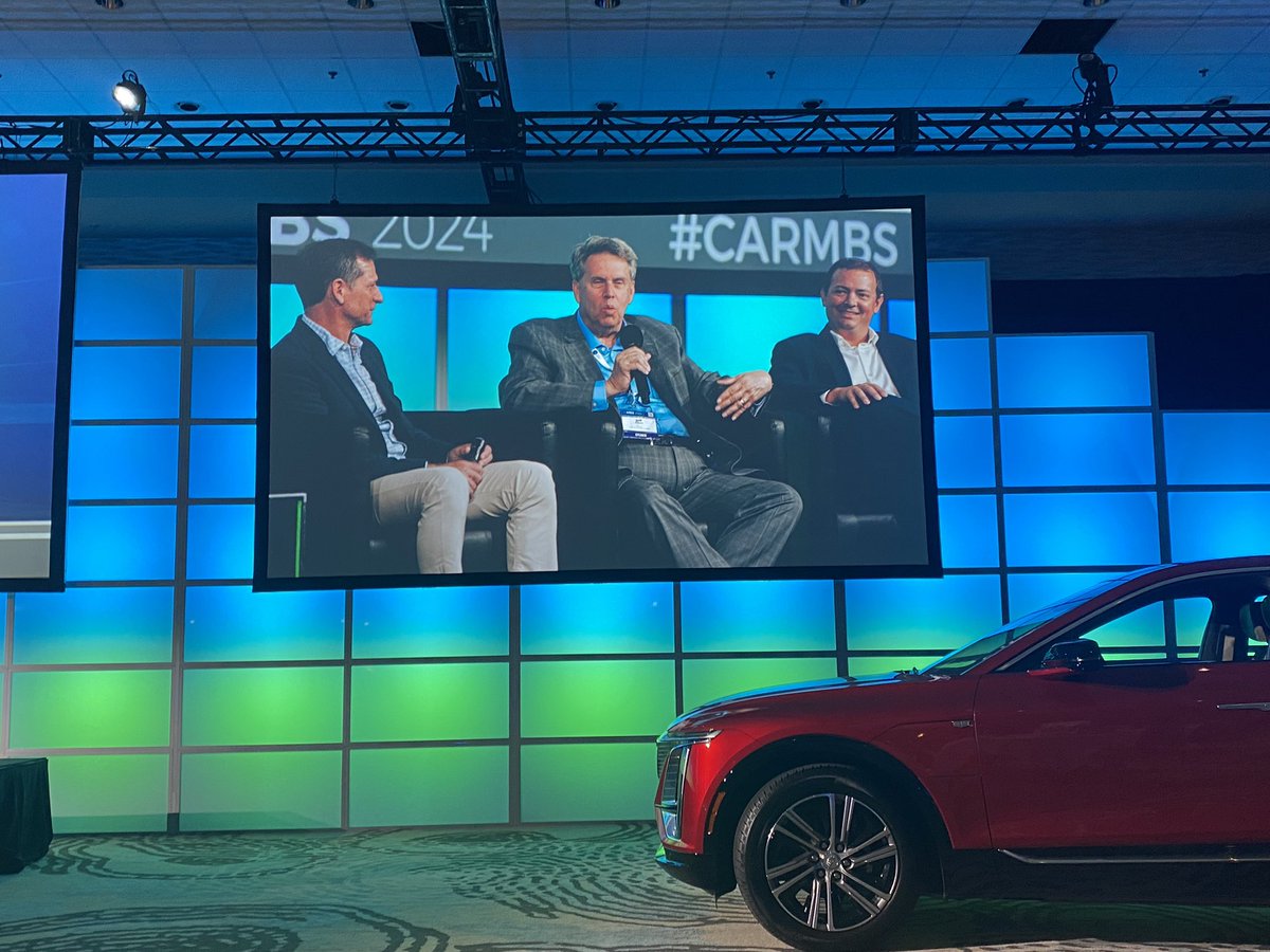 MikeWayland's tweet photo. Back at #CARMBS this morning. Coming up is Joe Hinrichs, CEO of CSX and former Ford exec. Students in attendance in the photo and media panel from yesterday. https://t.co/nZwiPexYio