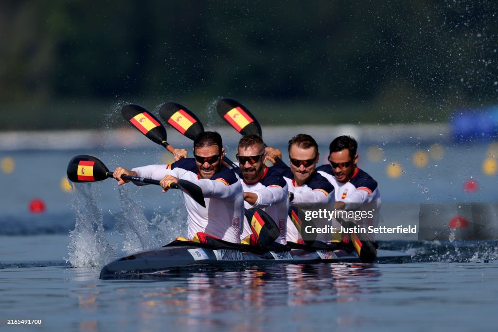 🥉 K4 Sprint Piragüismo | #JuegosOlímpicos 

𝐁𝐑𝐎𝐍𝐂𝐄 𝐎𝐋𝐈́𝐌𝐏𝐈𝐂𝐎
🇪🇸 3º K4 Masculino

🔷 El piragüismo se convierte en el deporte que más medallas ha dado a España en los JJOO

#CanoeSprint #Paris2024 #Olympics