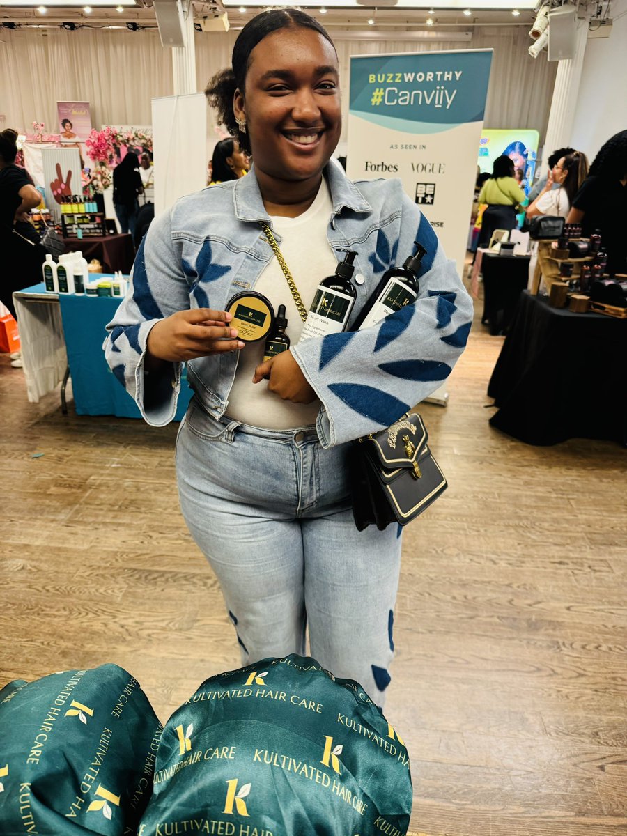 KultivatedHair's tweet photo. At Kultivated Hair Care, our customers are the heart of everything we do. Our community is as diverse and vibrant as the beautiful textures we serve.
#KultivatedHairCare #NaturalHair #HealthyHair
#RealCustomers #HairCareRoutine #CelebrateYourCurls #CustomerSpotlight https://t.co/pl3jEd6dXY