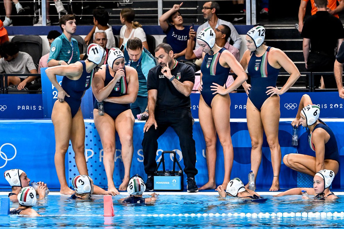 FINOfficial_'s tweet photo. ๐คฝ๐ปโโ๏ธ LโItalia regola 10-5 il Canada nella semifinale per il quinto posto. Il Setterosa onora il torneo olimpico fino in fondo.
๐ Sabato alle 14:00 la finalina contro la vincente di Grecia-Ungheria.
๐ธ @DBM_Media
#7rosa #Azzurre #ItaliaTeam #Paris2024 #Olympicsย ย #Waterpolo https://t.co/afSafpr02J