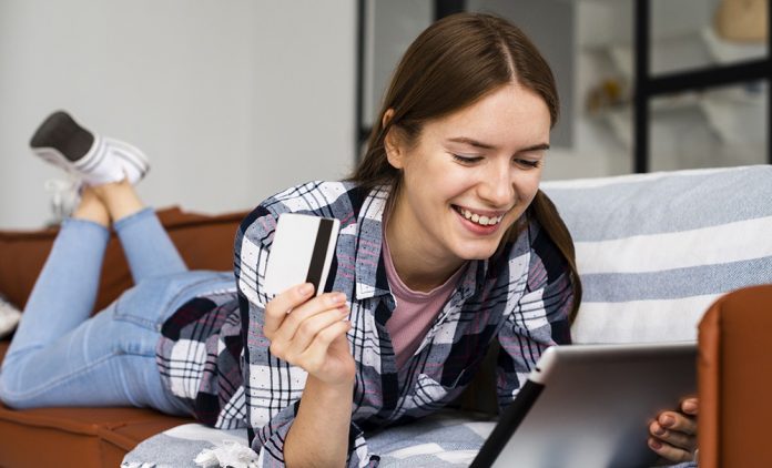CWVen's tweet photo. ¿Es seguro comprar en Temu? ESET analiza distintos engaños que circulan actualmente en torno a esta plataforma de compras online y advierte sobre algunos aspectos de seguridad y privacidad en la misma. https://t.co/34TlsQay3P @eset_ve https://t.co/0LhrzUtChF