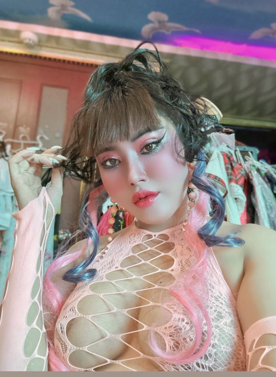 E mới tạo lại nick mấy a follow e lại để xem những ảnh và video hot nhất nha 🥵🥵