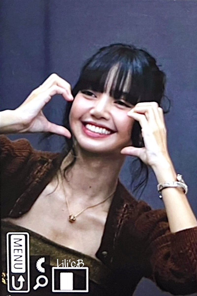 liliblue327's tweet photo. 240808 
8주년👸🏻🖤

#블랙핑크 #리사 #LISA #ลิซ่า #แบล็คพิ้งค์
#8YearsWithBLACKPINK
#영원히_핑크빛일_블랙핑크_팔주년 https://t.co/G4h5oPlVMe