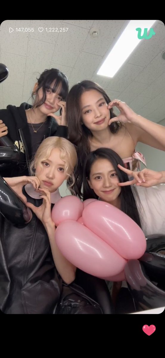 koreasince2010's tweet photo. Happy 8th Anniversary🖤🩷
#BLACKPINK https://t.co/qUbcRFEGDc