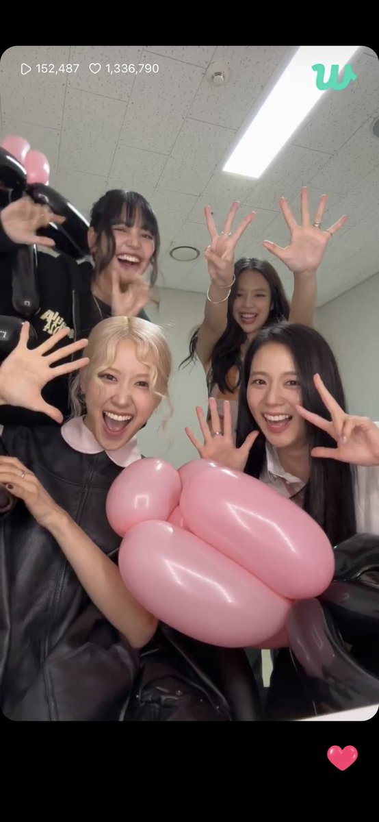 koreasince2010's tweet photo. Happy 8th Anniversary🖤🩷
#BLACKPINK https://t.co/qUbcRFEGDc