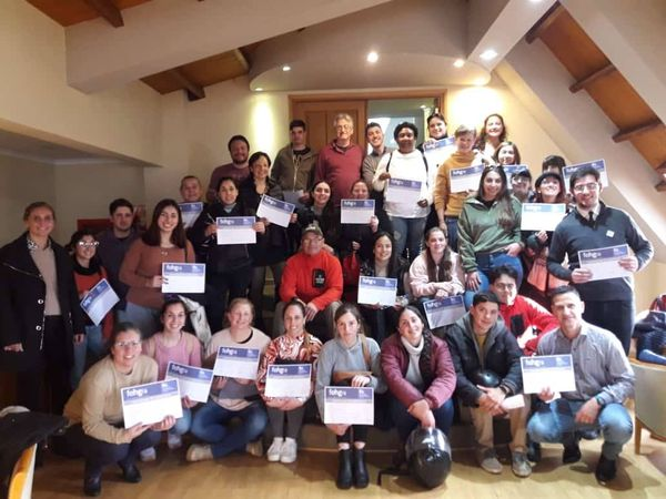 AHGA_Colon's tweet photo. Ayer miércoles 7 de Agosto se realizó el curso “ #comunicación y Trabajo en Equipo”😀👨‍💼🤝📑
https://t.co/WxmoALpTDN⬅️#Jueves #JuevesDeGanarSeguidores #FelizJueves #BuenJueves https://t.co/wi4ohjxf6X