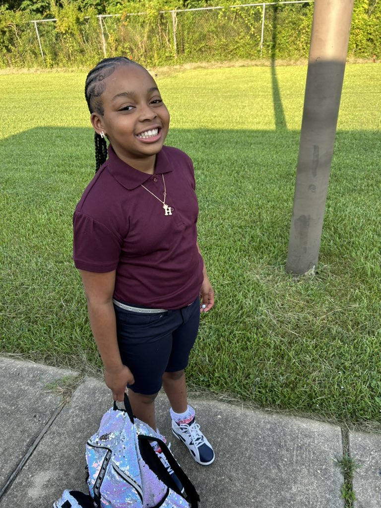 paperedupkeke_'s tweet image. LANI🥰✅ #big10 #fourthgrader
