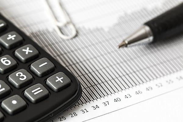 FinanAdvisorGuy's tweet photo. 1/13 🧵 What is Tax-Loss Harvesting?

Tax-loss harvesting is a strategy that seeks benefits from selling securities that have declined in value, allowing capital losses to offset capital gains and reduce taxable income. Let's dive in!👇 https://t.co/RJPeDypqt2