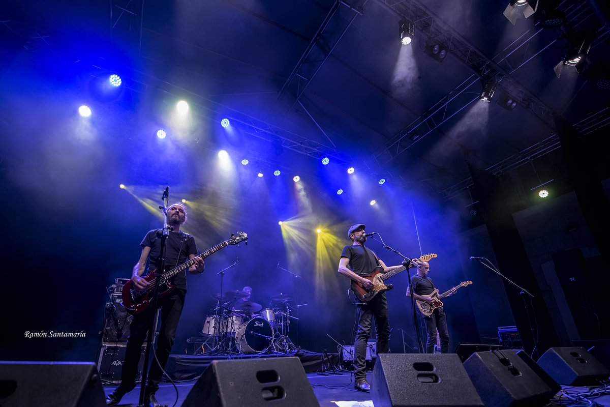 LosEnemigos(oficial) (@revueltaenemiga) on Twitter photo Recuerden que el 27 de septiembre vamos a tocar en la <a href="/salarockcity/">Sala Rock City</a> de Valencia. Ojalá se animen a acompañarnos.
ENTRADAS: wegow.com/pe/conciertos/…
📸 Ramón Santamaría Recuerden que el 27 de septiembre vamos a tocar en la <a href="/salarockcity/">Sala Rock City</a> de Valencia. Ojalá se animen a acompañarnos.
ENTRADAS: wegow.com/pe/conciertos/…
📸 Ramón Santamaría