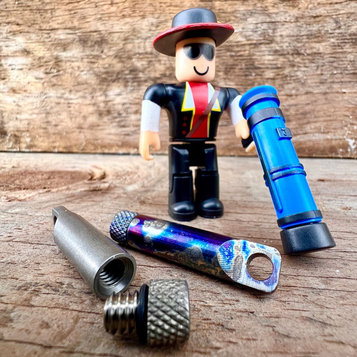 TiSurvival's tweet photo. Nitro Pod titanium capsules
…
https://t.co/t160TbsGNh #tisurvival #titanium #pocketdump #anodizedtitanium #dailybadass #edc #edcpocketdump #edcig #titaniumcCapsule #titaniumStashCan #stashCan https://t.co/7Qp6CHKWOJ