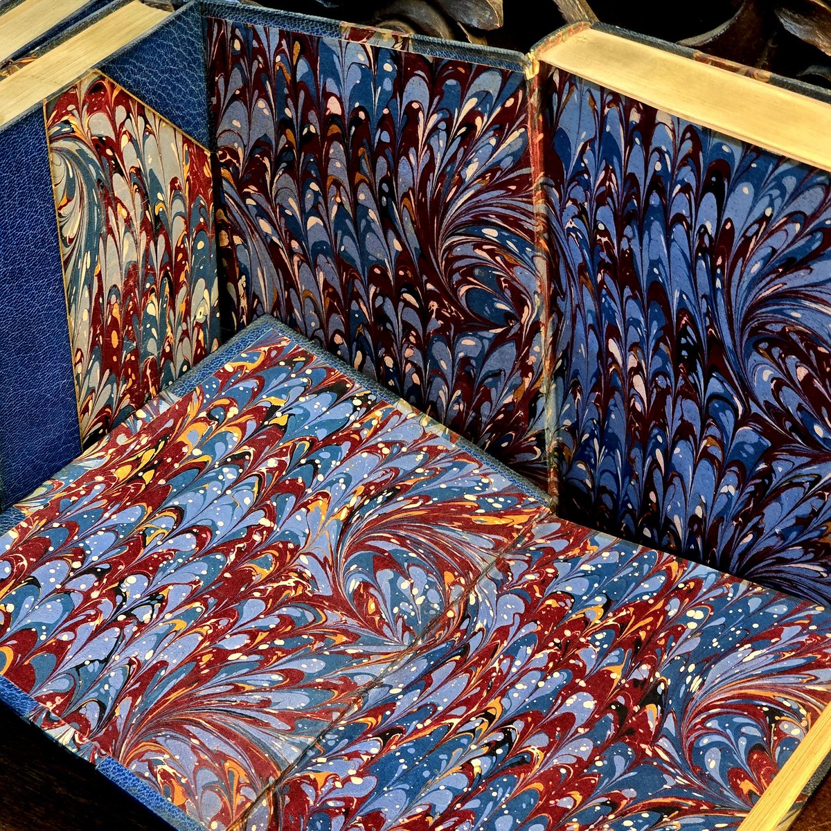 Petersfield Bookshop tweet media