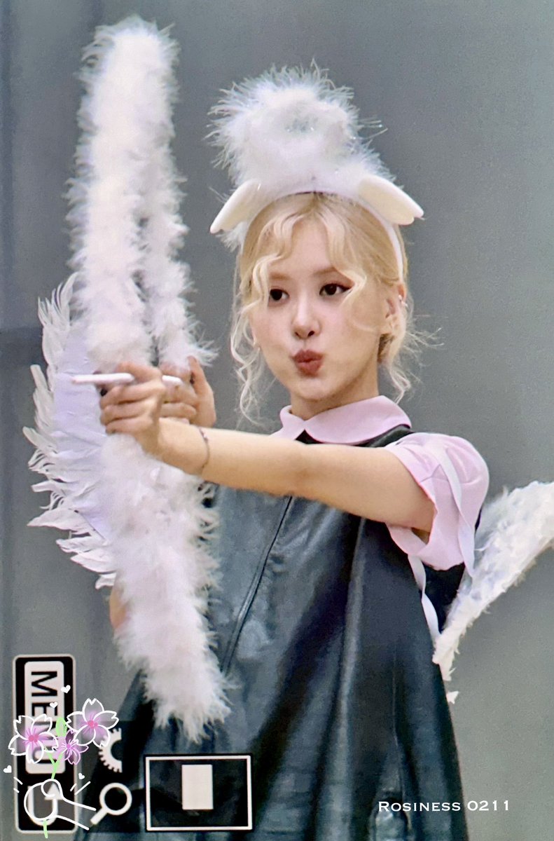 Rosiness_of0211's tweet photo. 240808🤍8주년 팬싸 Pre.

오늘 채영이 너무 애기야ㅠㅠㅠㅠ🥹💕

#영원히_핑크빛일_블랙핑크_팔주년
#8YearsWithBLACKPINK 
#블랙핑크 #로제 #ROSÉ #BLACKPINK https://t.co/nAKJ4u7LvM