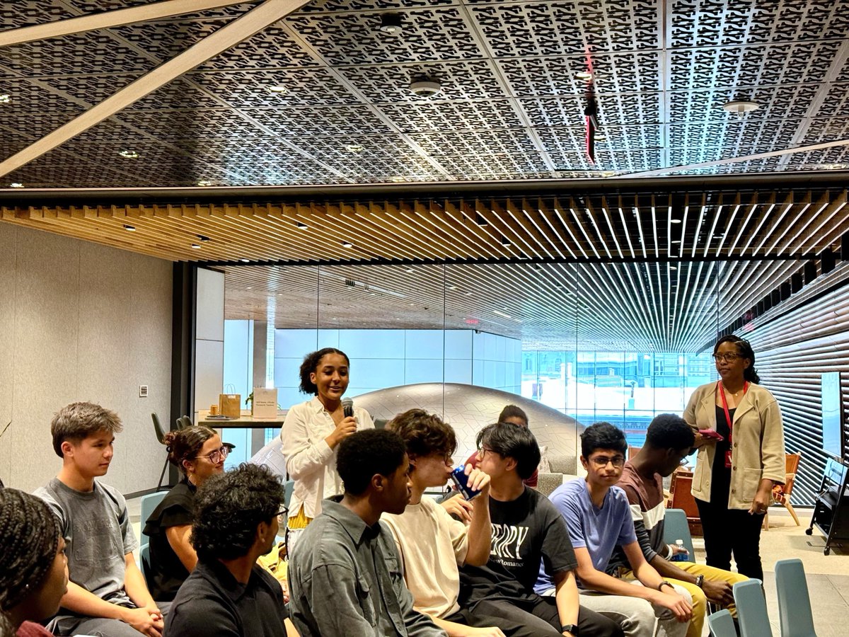 _codedby's tweet image. Our interns have been working hard all summer to immerse themselves in the world of entrepreneurship, grow as a team, and build a startup. Today, we wrap up the program and celebrate their hard work as they present their projects. #CodedByKids #CBKinternship #TechInternship