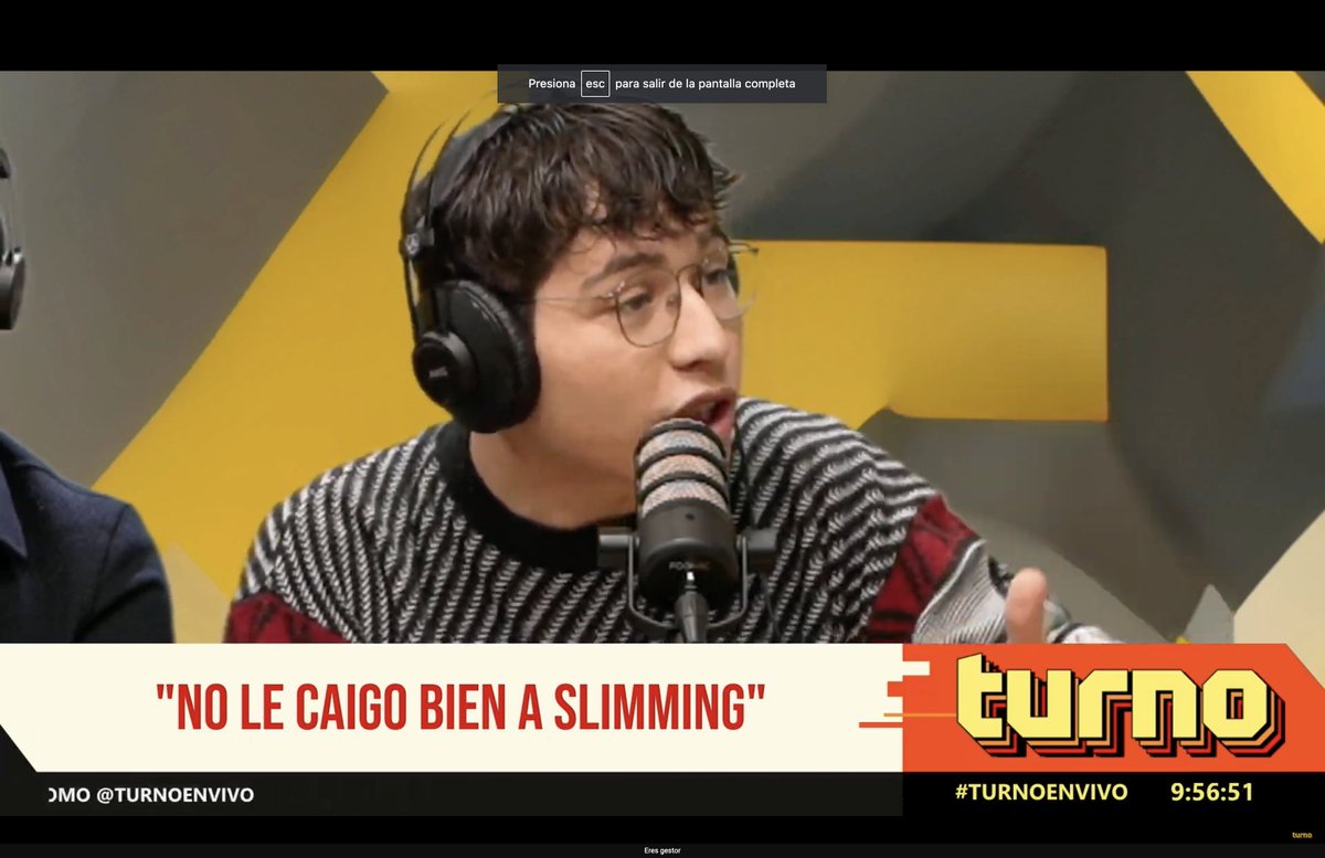 copano's tweet photo. Escándalo en la comedia. Este provocador esta revelando las practicas del Sentido del Humor. Mira en vivo las confesiones mas duras de TiroTallas en https://t.co/De3pSw4xgJ https://t.co/0AnU2FuVeX