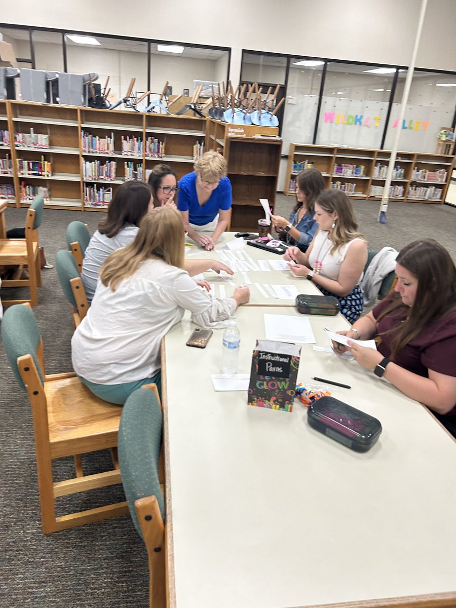 BethPuckett15's tweet photo. Formative vs summative assessment sort with K-2 math teachers! @WillisSchools @SarahTBallew https://t.co/3nHWwiOqok