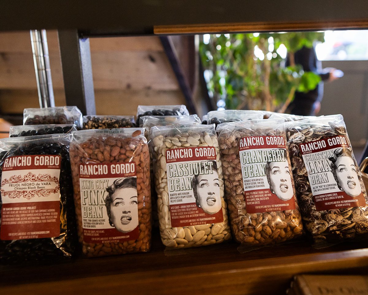 We know you come to the DoubleShot for the coffee beans, but we also sell some amazing bean beans. Rancho Gordo beans are easy-to-love, hard-to-find heirloom varietals. When we learned how good they were, we had to bring them to you. doubleshotcoffee.com/collections/ma…