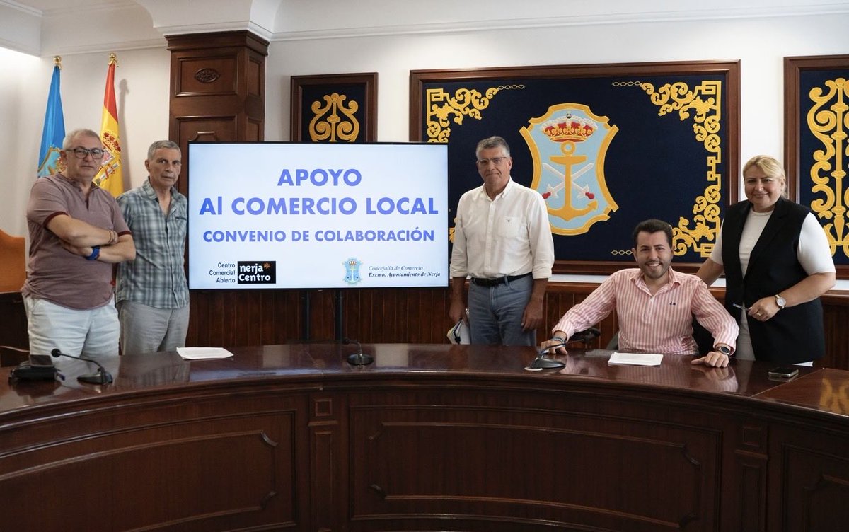 Ayuntamiento y Centro Comercial Abierto firman un Convenio de colaboración para el apoyo del comercio local. nerja.es/ayuntamiento-y…