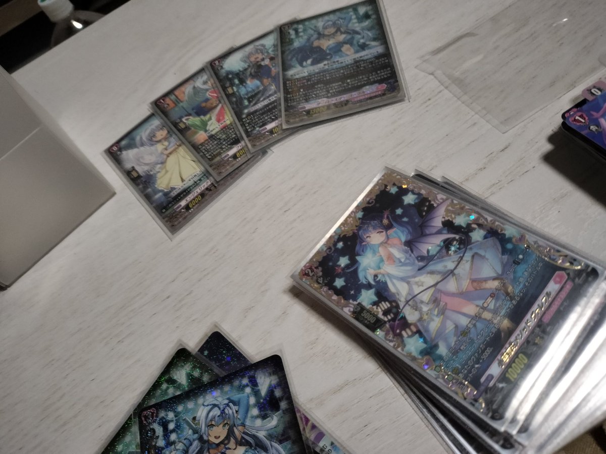 xrdumj's tweet photo. ばかほどツイートしてないけど、ちょこちょこカード集めてます。非オーダー型のリシアフェールも組む予定だけど構築定まってない。 https://t.co/yvFFmFh7h2