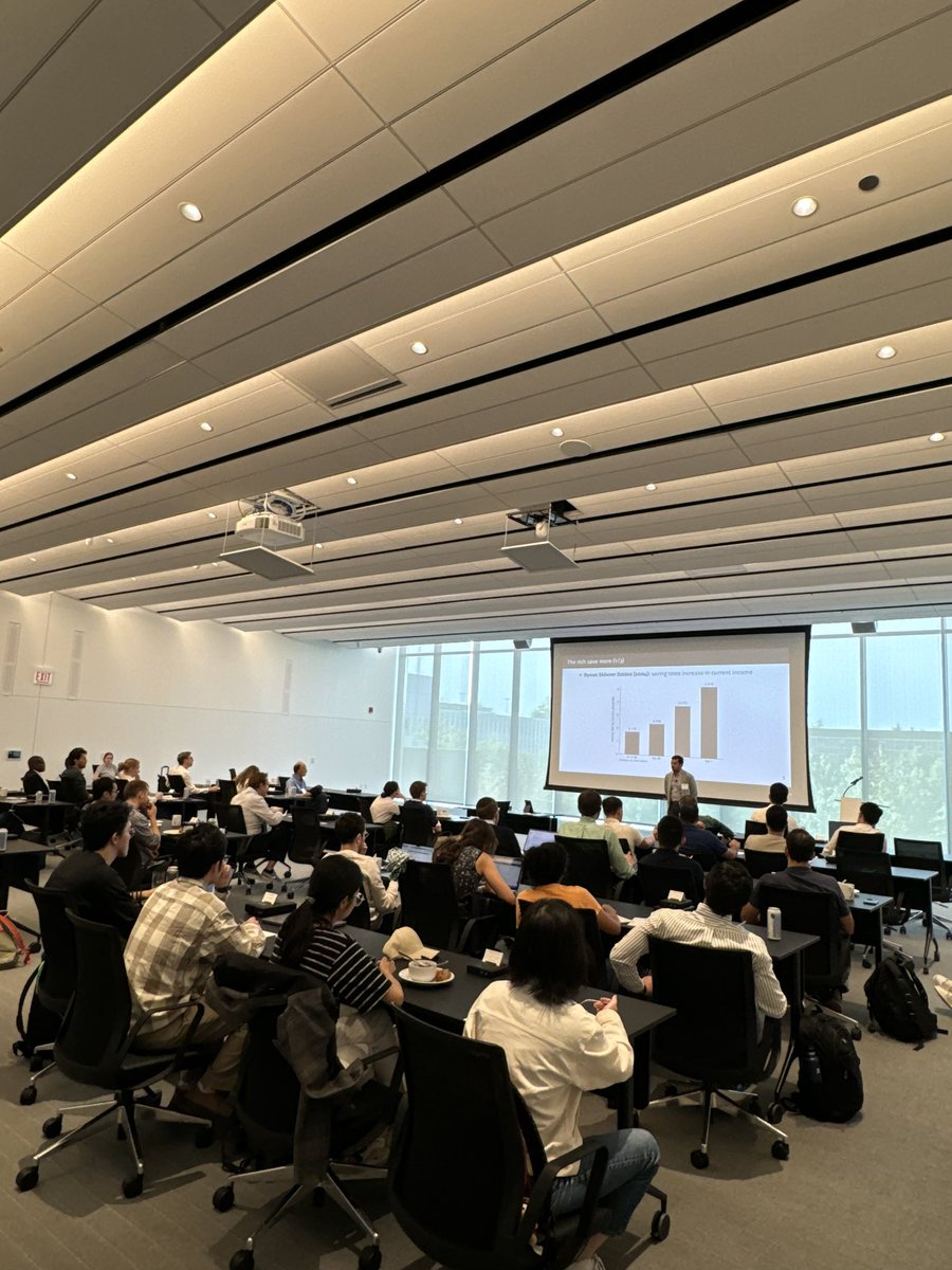 MFRProgram's tweet image. Our first speaker of the final day of the 2024 MFR Summer Session for Young Scholars is @profsufi (UChicago) presenting his research on “Inequality in Finance and Macroeconomics” #EconTwitter #inequality #finance #macroeconomics