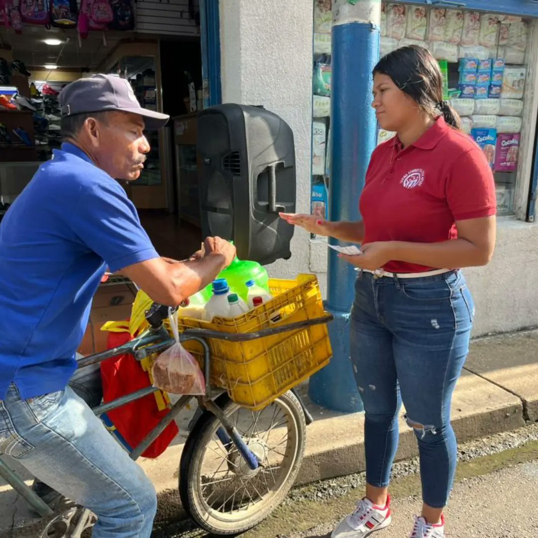 oasanfdo's tweet photo. #08Ago| 🇻🇪 La @oasanfdo realizo plan de Captación de Continuidad Facultativa y Trabajadores no Dependientes en la calle.
#PuebloSonrienteYEnPaz
#PorUnSeguroMasSocial
@Somosivss
@MagaGutierrezV
@NicolasMaduro https://t.co/maAkyB2M3a