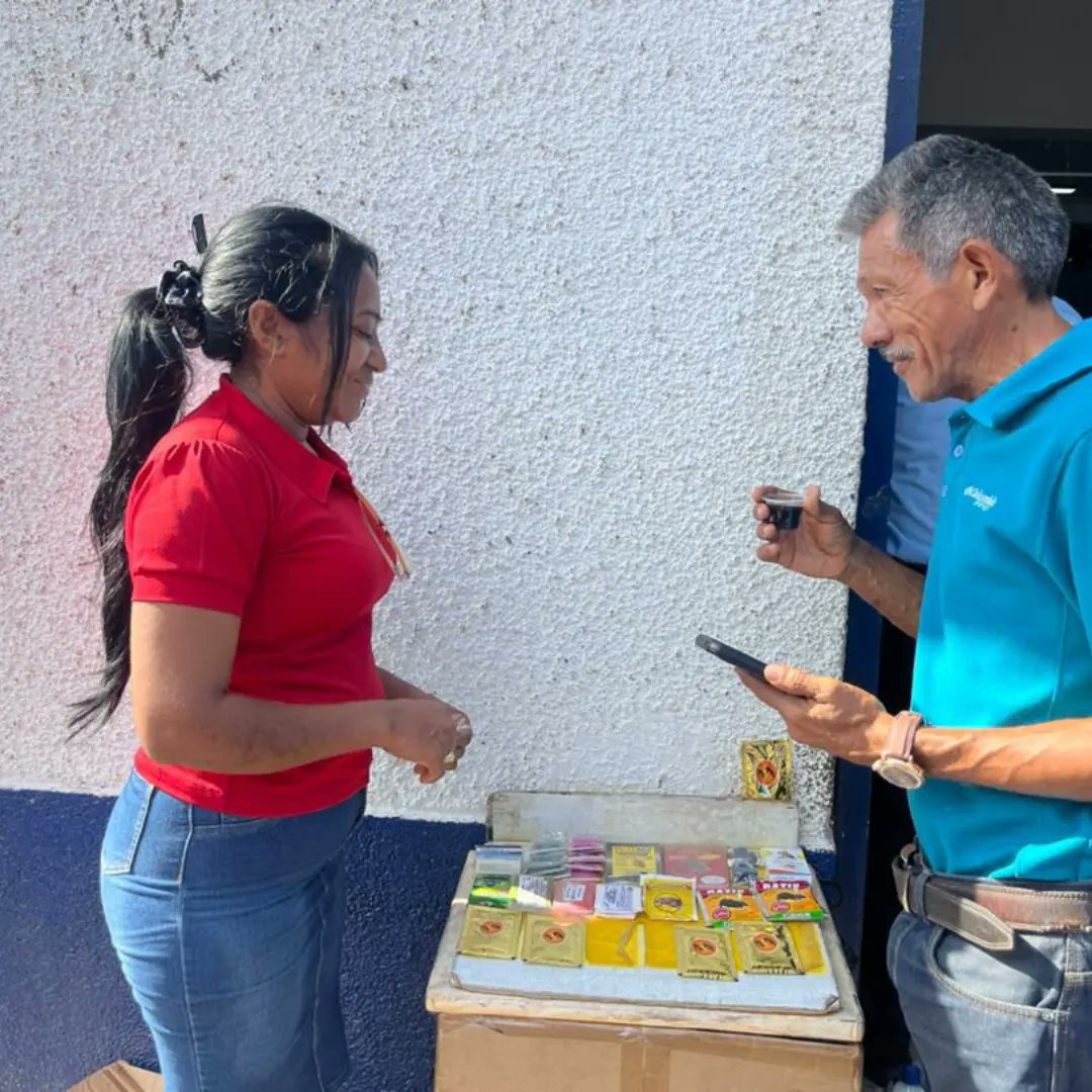 oasanfdo's tweet photo. #08Ago| 🇻🇪 La @oasanfdo realizo plan de Captación de Continuidad Facultativa y Trabajadores no Dependientes en la calle.
#PuebloSonrienteYEnPaz
#PorUnSeguroMasSocial
@Somosivss
@MagaGutierrezV
@NicolasMaduro https://t.co/maAkyB2M3a