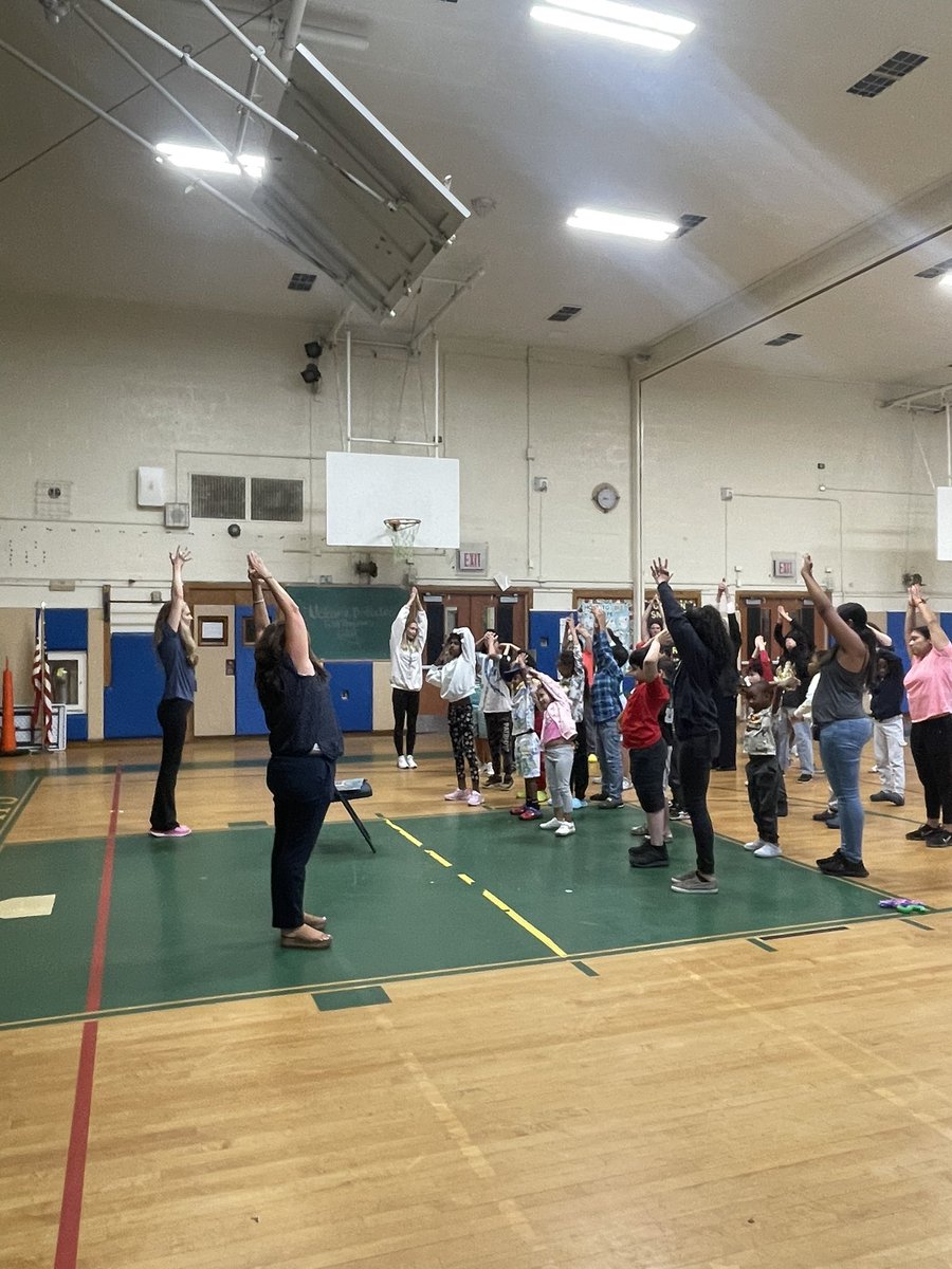 Today, the Extended School Year Summer Program welcomed <a href="/LorraineMRadice/">Dr. Lorraine Radice</a> to the <a href="/VS13UFSD/">ValleyStream13UFSD</a> family! We read Goodnight Yoga by Mariam Gates and did some yoga moves ourselves! Thank you, Dr. Radice,  for the wonderful read aloud! 
<a href="/DrLisa_Dunn/">Lisa Dunn</a> 
<a href="/mrs_aking/">Dr. Amanda King</a>