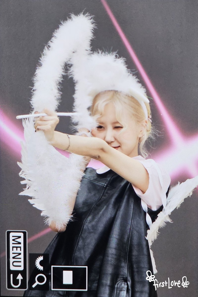 firstlove_rose's tweet photo. 240808 🖤🩷 

👼

#블랙핑크 #로제 #BLACKPINK #ROSÉ https://t.co/JvTu2R8kER