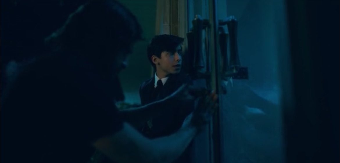jegulusmoony's tweet photo. you mean to tell me it ended with them hating each other... i'm sick. umbrella academy how could you do this to me. https://t.co/HSmTSXylp6