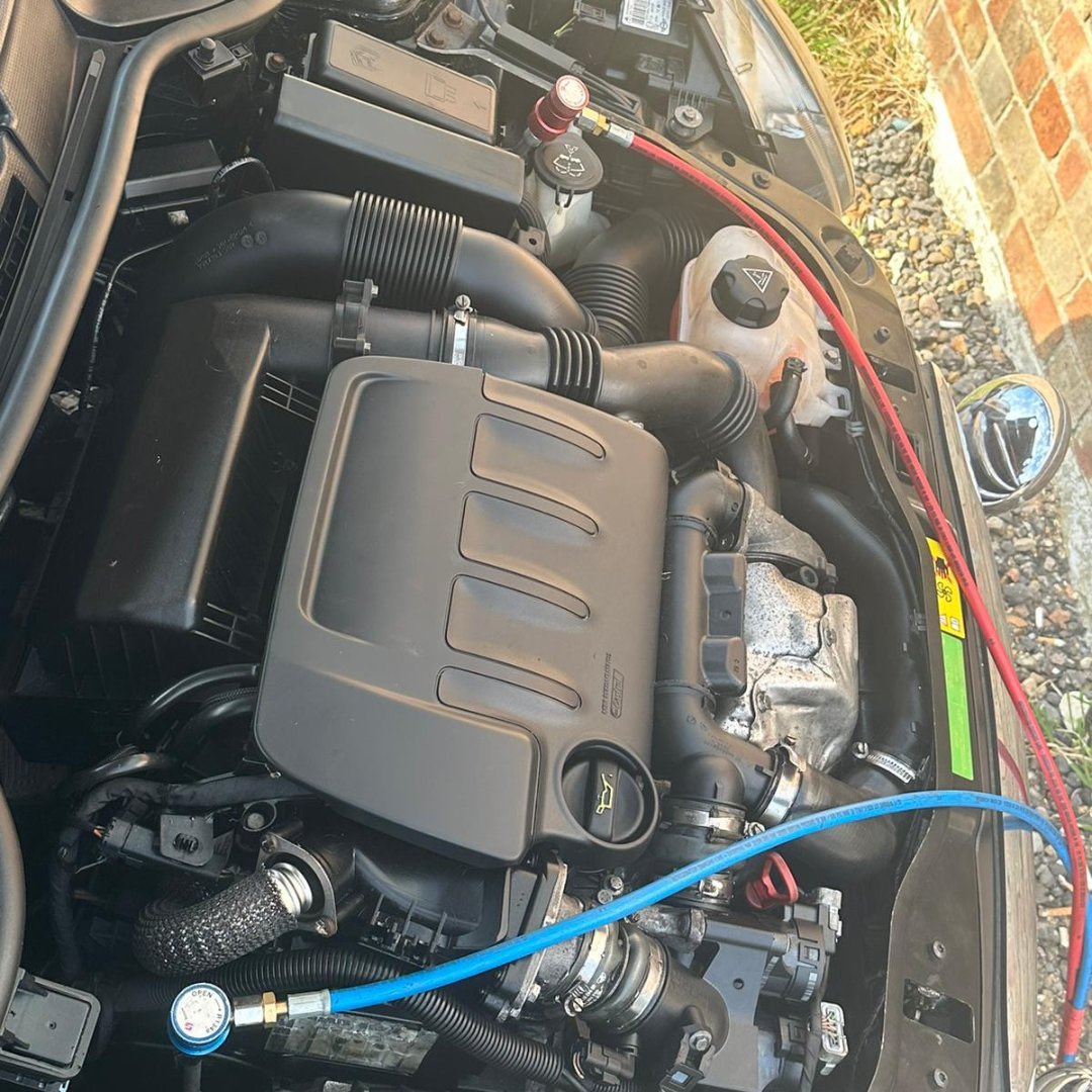 air_quantum's tweet photo. Beat the Summer stay cool,  regas your  aircon.@TimePlaceZw https://t.co/vWPDN9qD1l