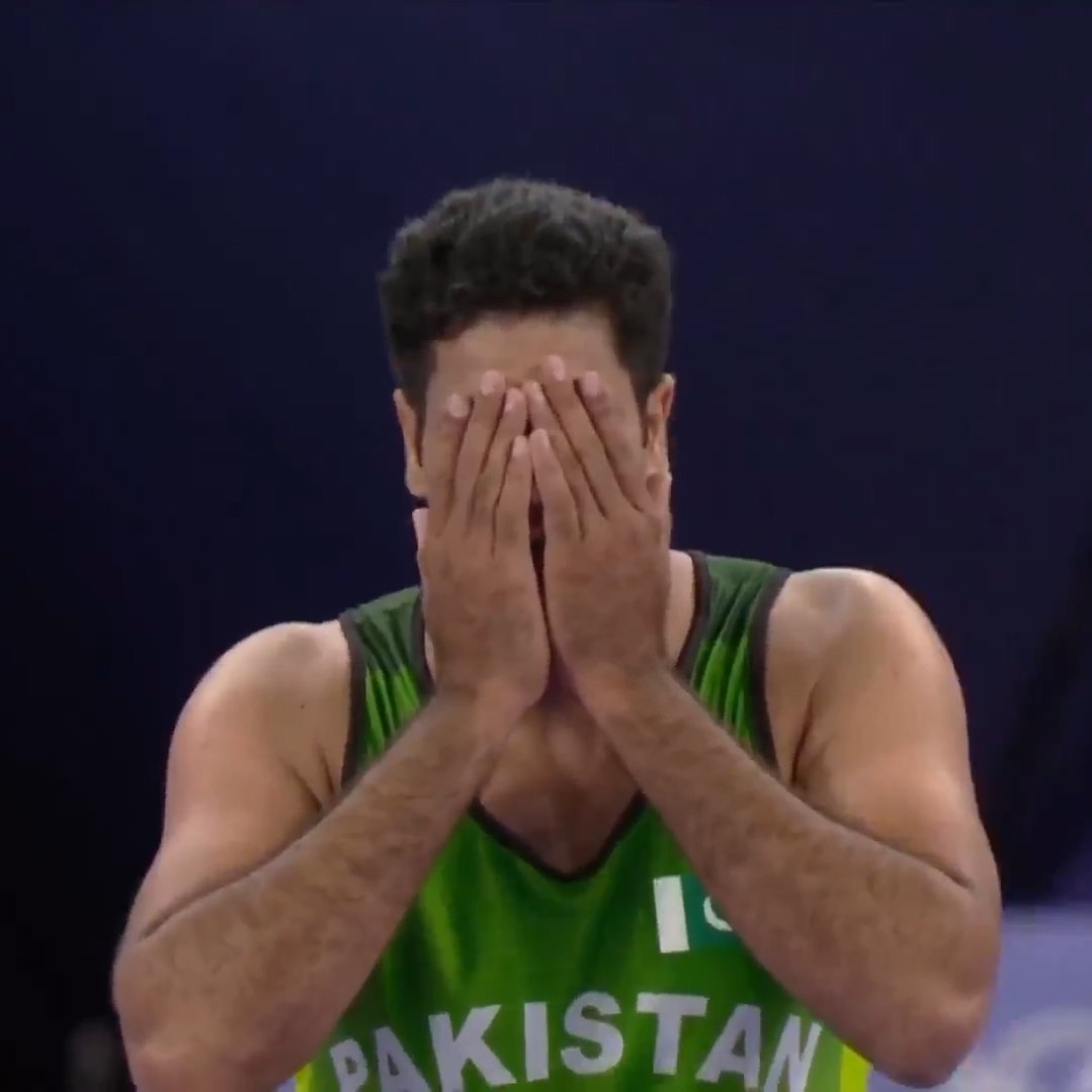 grassrootscric's tweet photo. Historic. Iconic. Pakistani. 🇵🇰

#OlympicGames #Olympics #ArshadNadeem https://t.co/iWvGfkGzN3